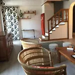 Casa Favalella 公寓