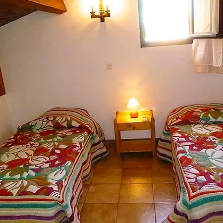 Casa Favalella Daire *